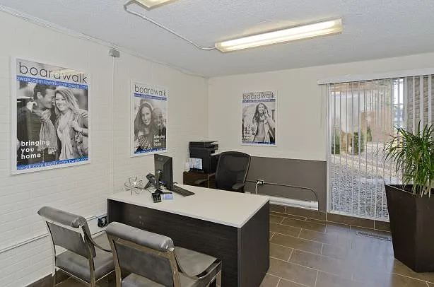 8208 Flint Rd SE — Photo 11