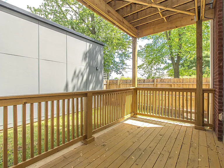 4530 Commonwealth St #1 — Photo 44
