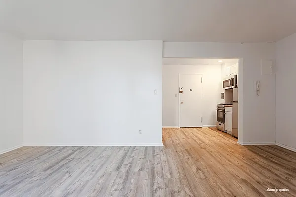 Rented by Abacus Properties | media 16