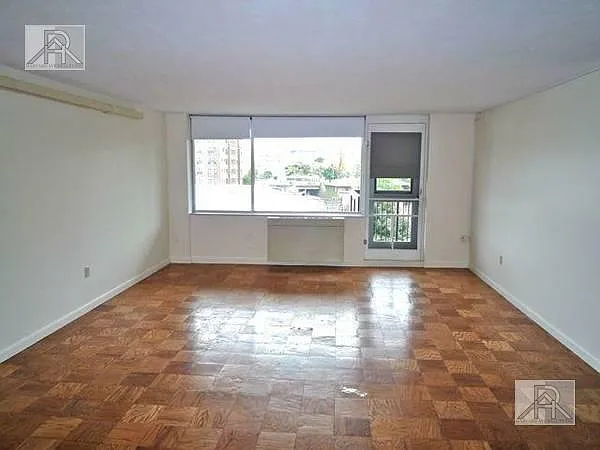 101 Monmouth St #314 — Photo 2