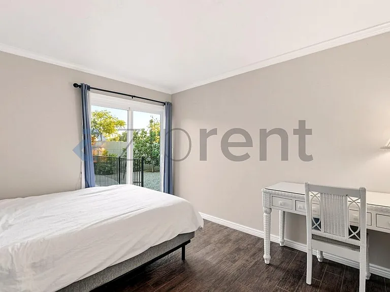7551 E North Ln — Photo 23