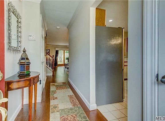4th image of 53 Stratford Cres