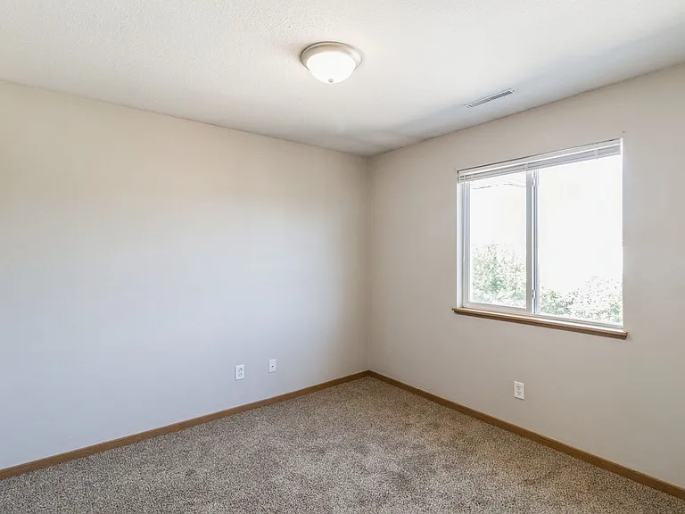 4536 Twain Cir — Photo 12
