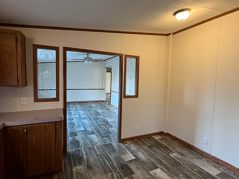130 Paige Dr — Photo 5