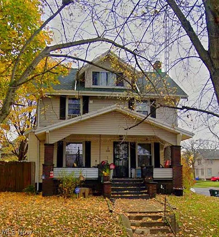 1038 Dueber Ave SW photo 1