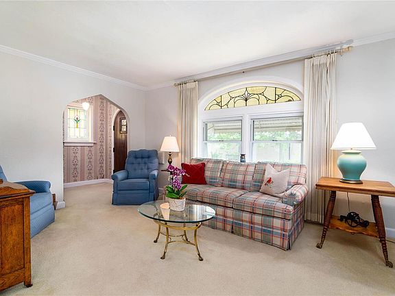 3rd image of 6415 East Ct