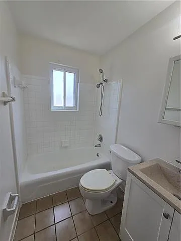 2020 Athania Pkwy — Photo 8