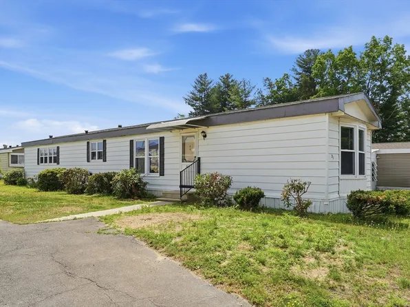21 4th Ave, Westfield, MA 01085