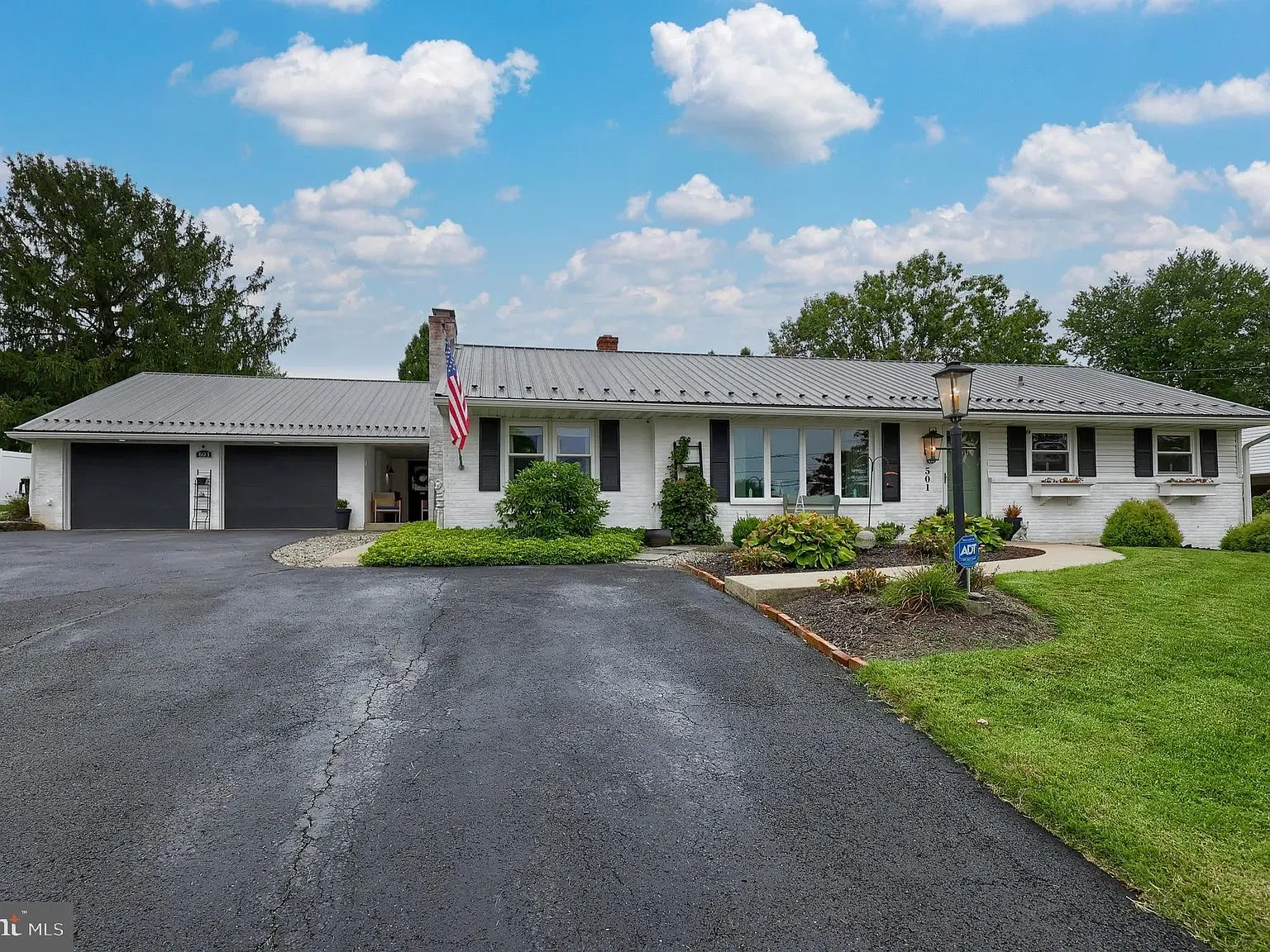 501 Longfellow Dr - 1 — Photo 3