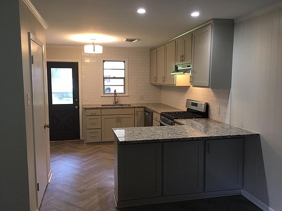 2nd image of 2404 Spencer Ave #A