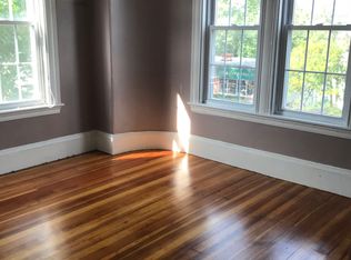 794 Boylston St #2B, Chestnut Hill, MA 02467