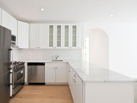 2nd image of 115 Henry St APT 2F