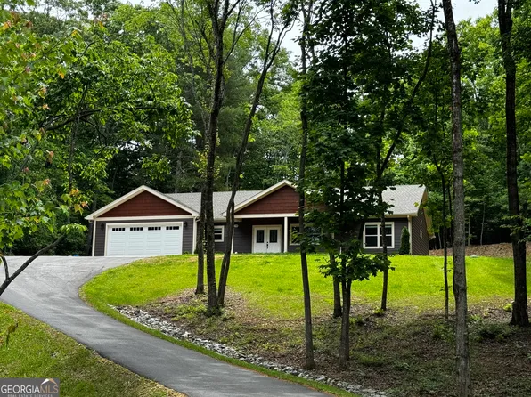 212 Oxford Trl, Blairsville, GA 30512