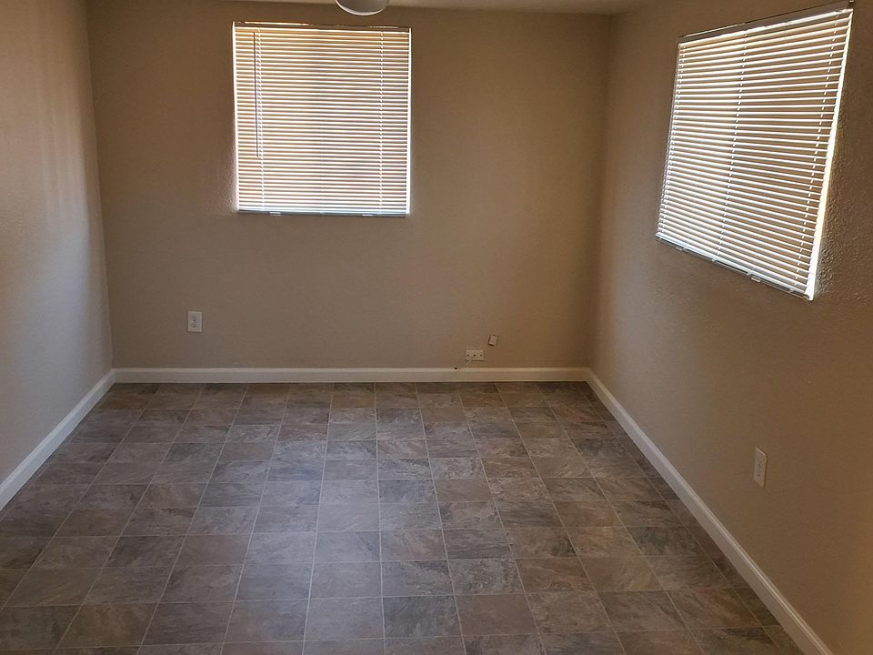 2nd image of 3157 Bancroft Dr