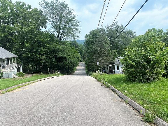 2nd image of 5430 Gieringer Ave
