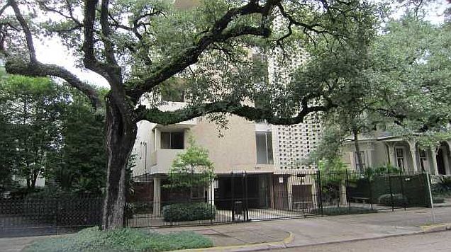 1st image of 2511 St Charles Ave APT 403