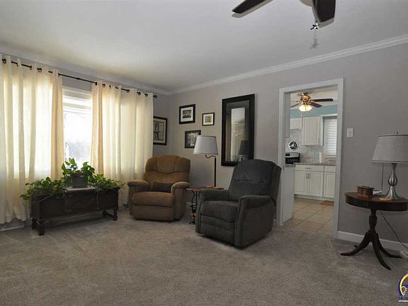 3rd image of 1260 NW 35th St
