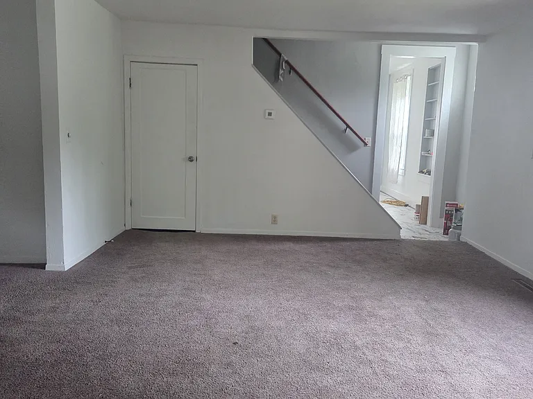 Livingroom from Entrance