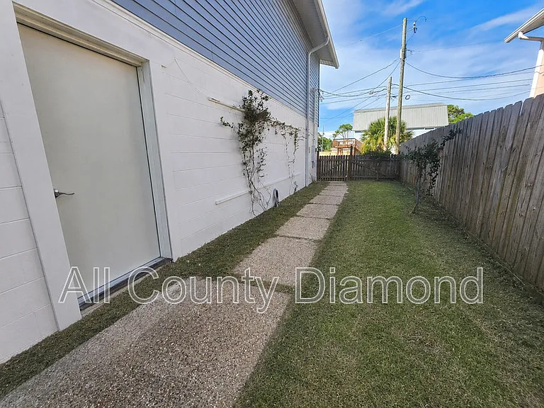 6009 Sunset Ave — Photo 14