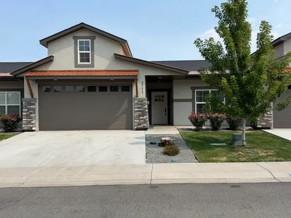 2111 Oregon St, Montrose, CO 81401