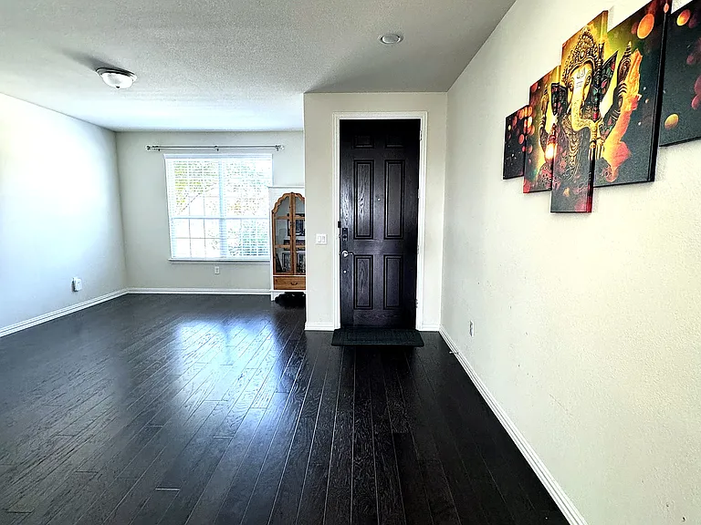 2509 Temple Dr — Photo 10