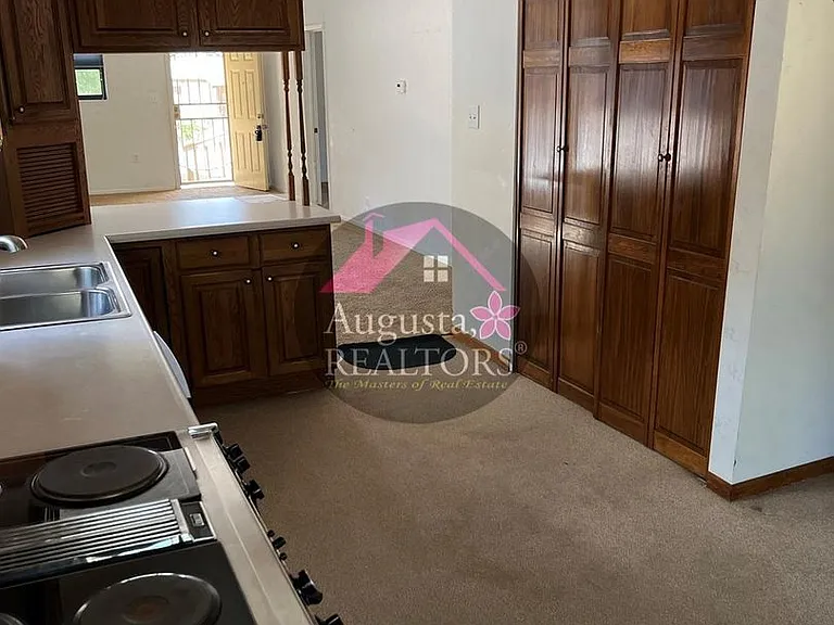 208 Lewis Front St — Photo 7