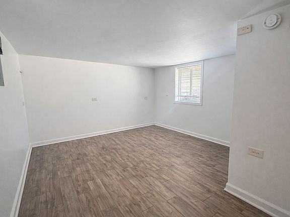 2nd image of 4001 Prairie Ave APT 2