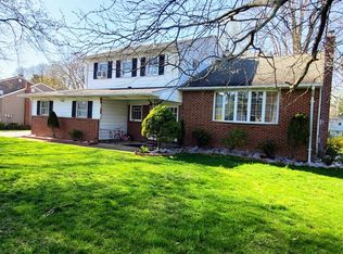 29 Ventnor Dr, Edison, NJ