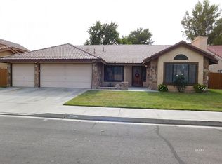 1225 N Mayflower Cir, Ridgecrest, CA 93555