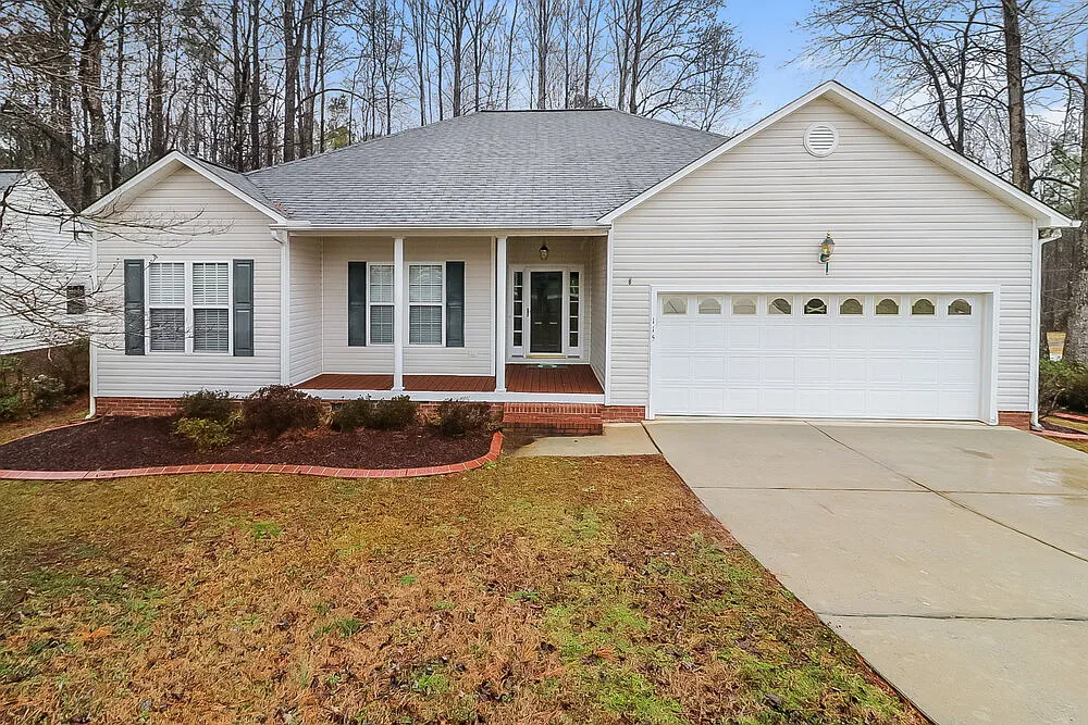 3 bed, 2.0 bath, 1773 sqft, $2,095 — Photo 1