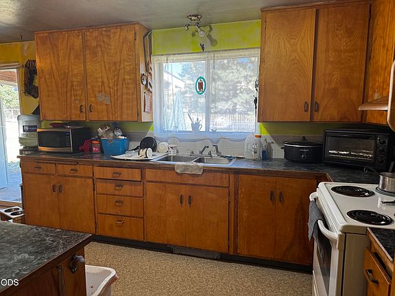 4th image of 5301 Shasta Way