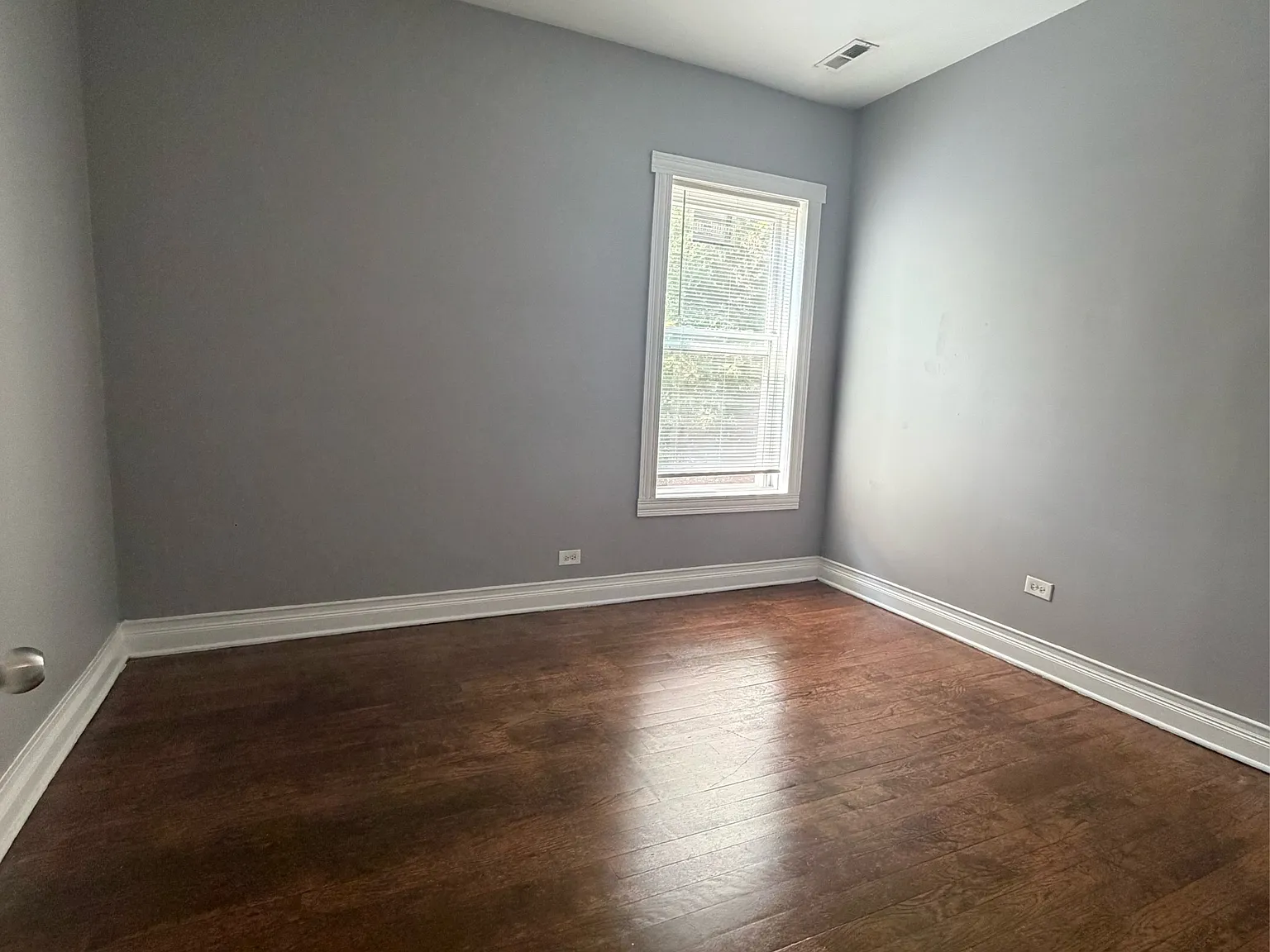 6926 South Parnell Avenue - 1 — Photo 4