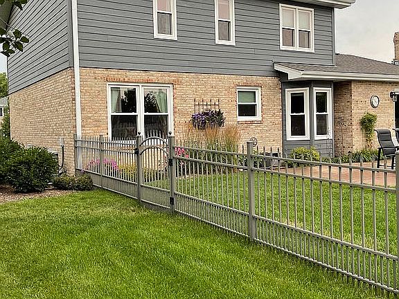 2nd image of 21227 Hunter Woods Dr