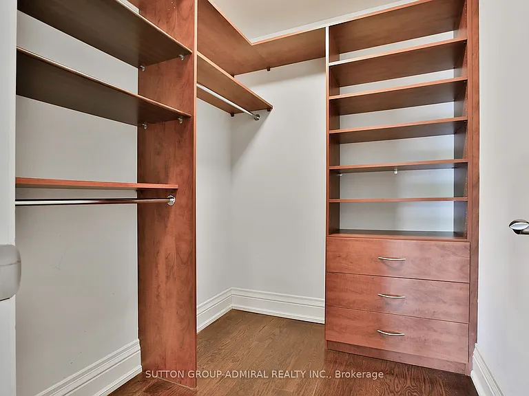 21 Dunblaine Ave — Photo 20