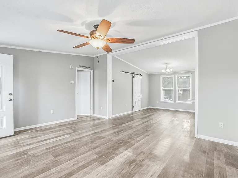 408 Ocean Spray Dr — Photo 2