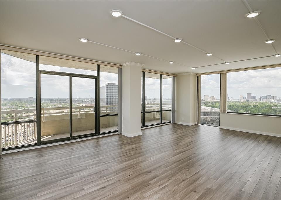 1st image of 15 Greenway Plz Unit 19F