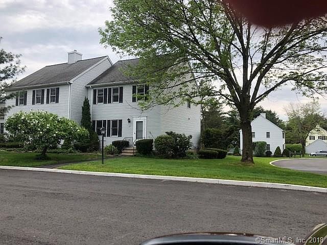 1st image of 27 Southgate Dr #27