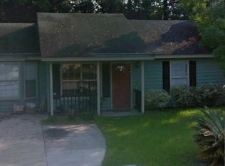 4 Belfair Dr, Savannah, GA 31419