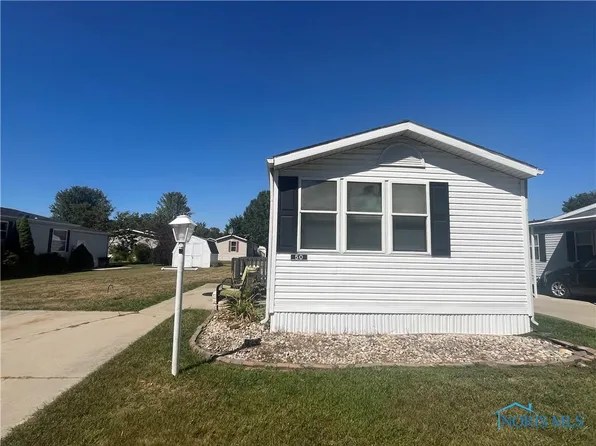 14900 County Road H #50, Wauseon, OH 43567