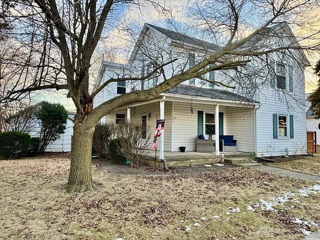 1st image of 620 E Main St