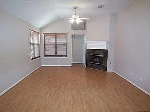 2 bed, 2.0 bath, 1194 sqft, $1,800 — Photo 4