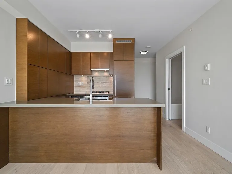 535 Smithe St #2404 — Photo 4