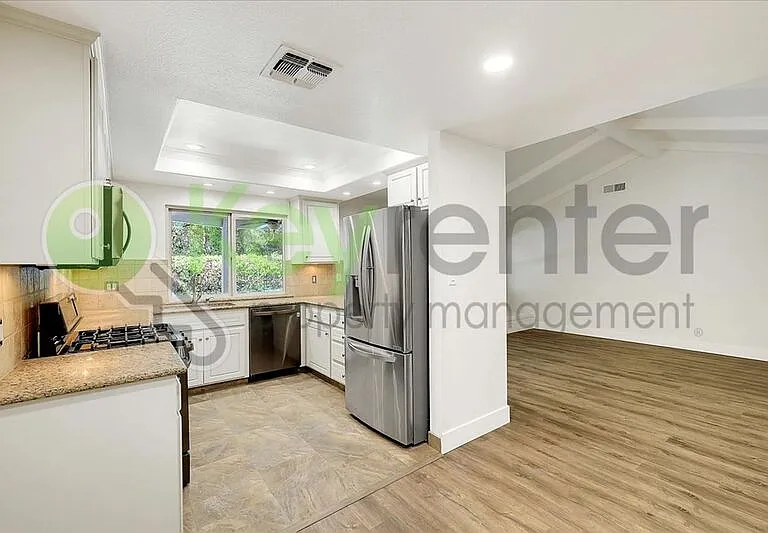 304 Diamond Oaks Rd — Photo 15