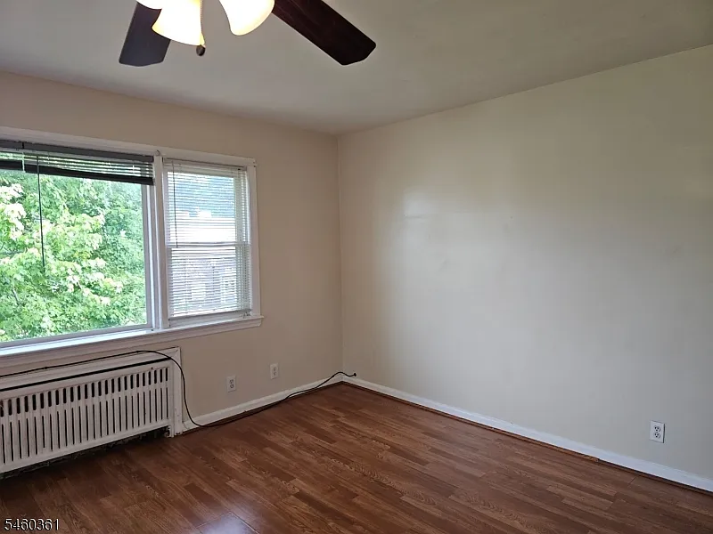 2 bed, 1.0 bath, $2,200 — Photo 2