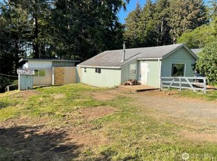712 Copalis Beach Rd, Copalis Beach, WA 98535