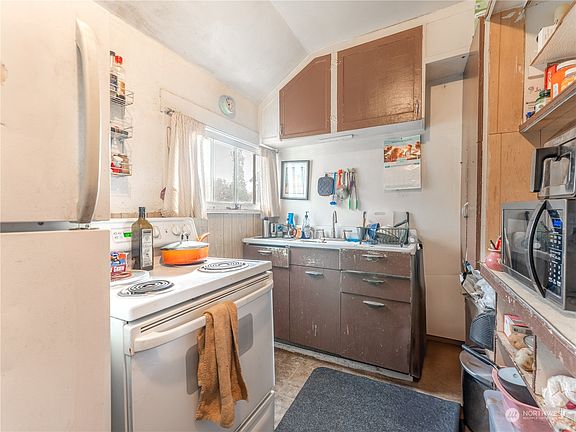 5th image of 106 Parkhill Street