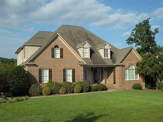 1st image of 523 Sarazen Way