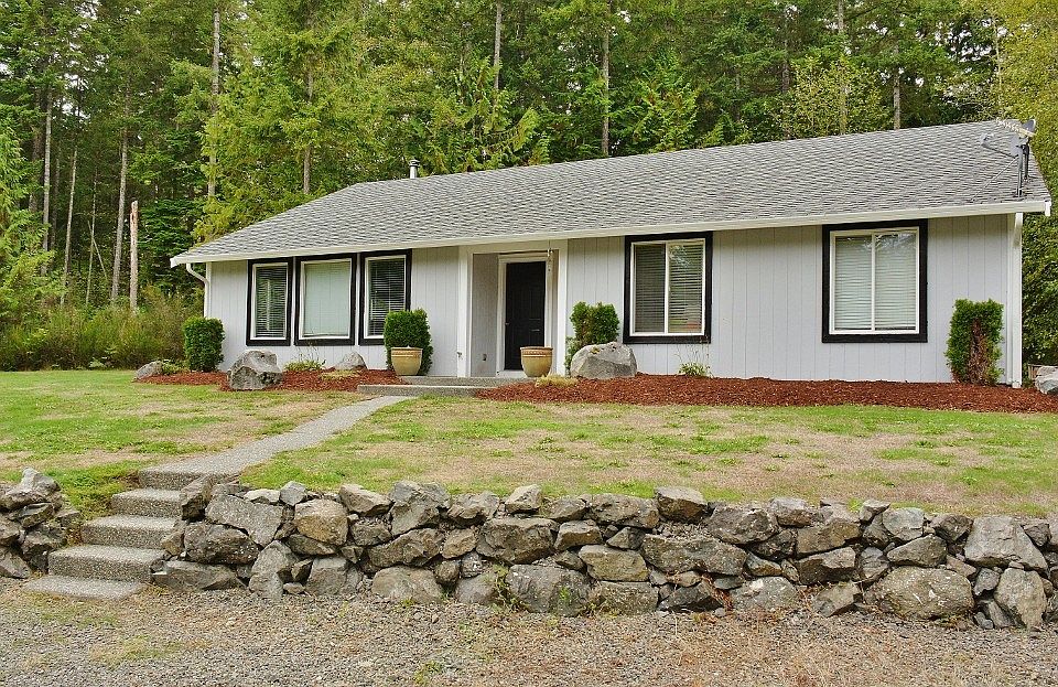 1st image of 8149 Chalet Ln NW