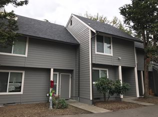 704 N Elliott Rd #29, Newberg, OR 97132