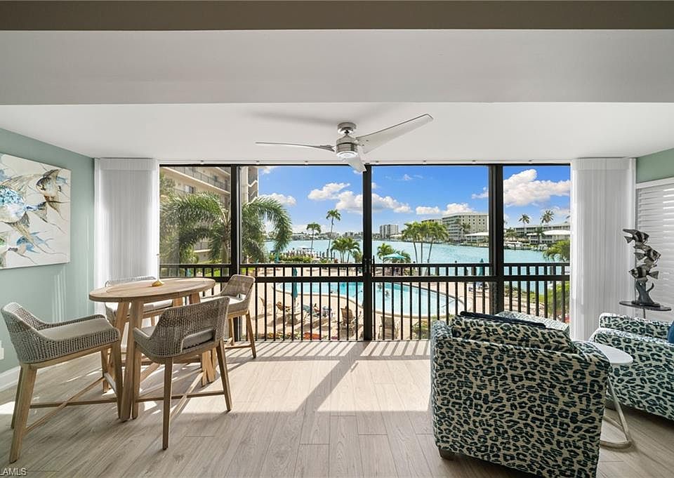 1st image of 222 Harbour DR #207
